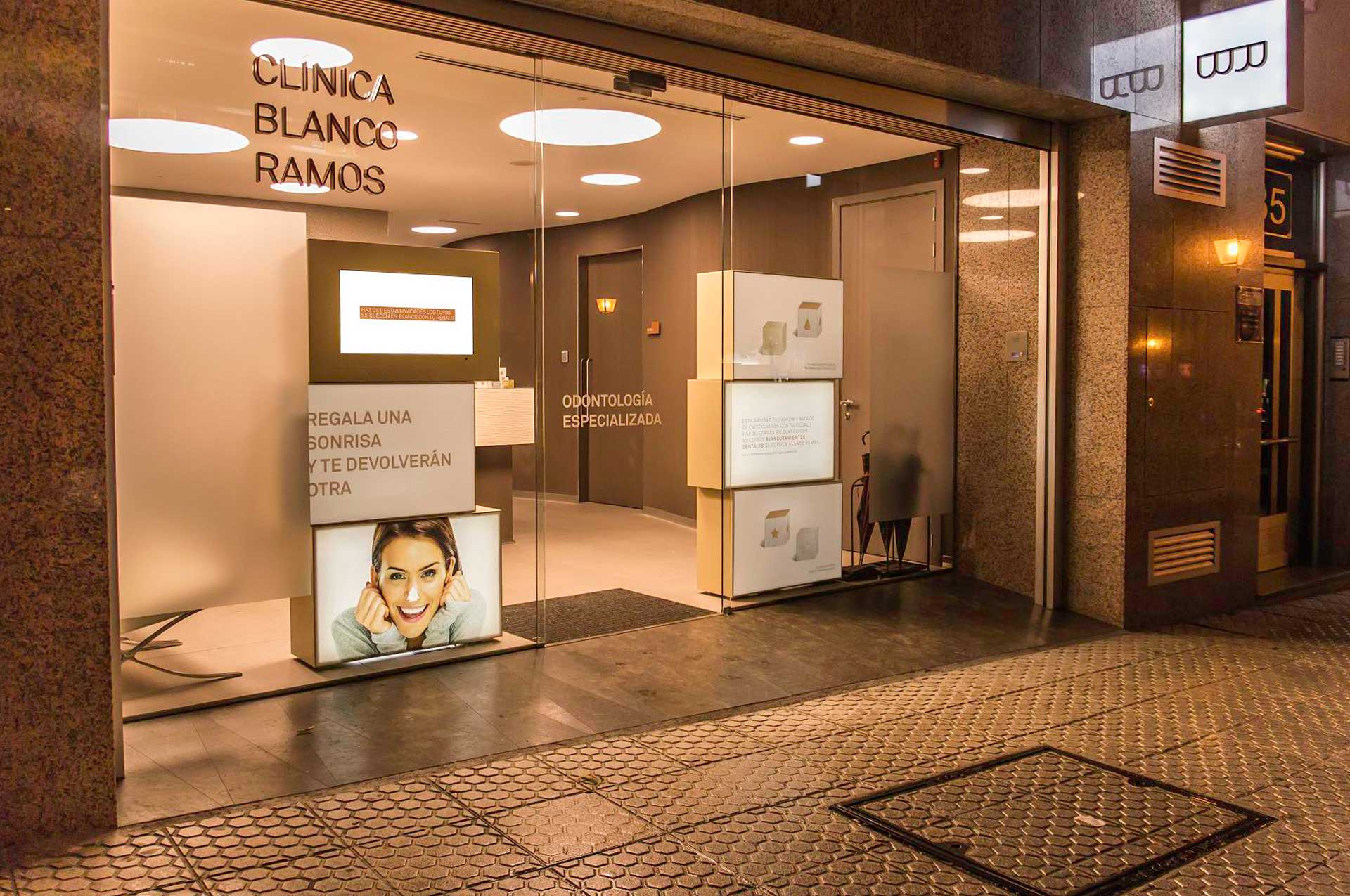 fachada clinica blanco ramos