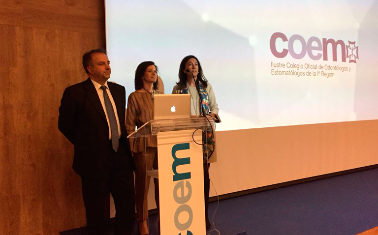 Dr Juan Blanco y Dra Isabel Ramos dan curso formación en el colegio odontólogos de madrid