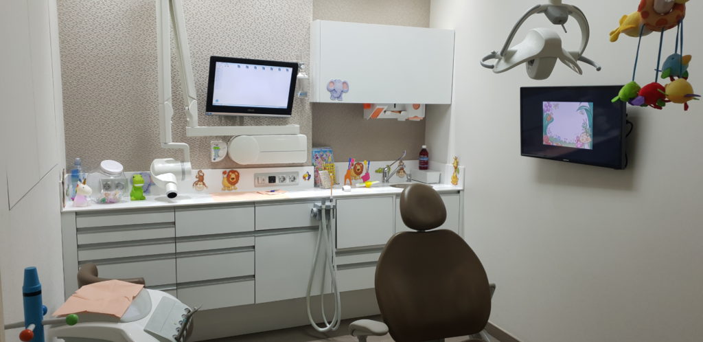 Gabinete infantil clínica dental Blanco Ramos